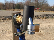 : Auch hier sichert der Bauherr seinen Wasseranschluss in einem Neubaugebiet