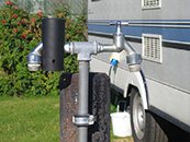 Campingplatz: Hier fehlt nur noch das Schloss, dann lÀuft nichts mehr